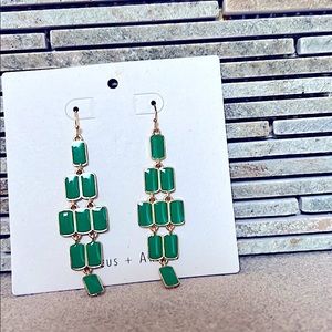 Emerald green deco style drop earrings